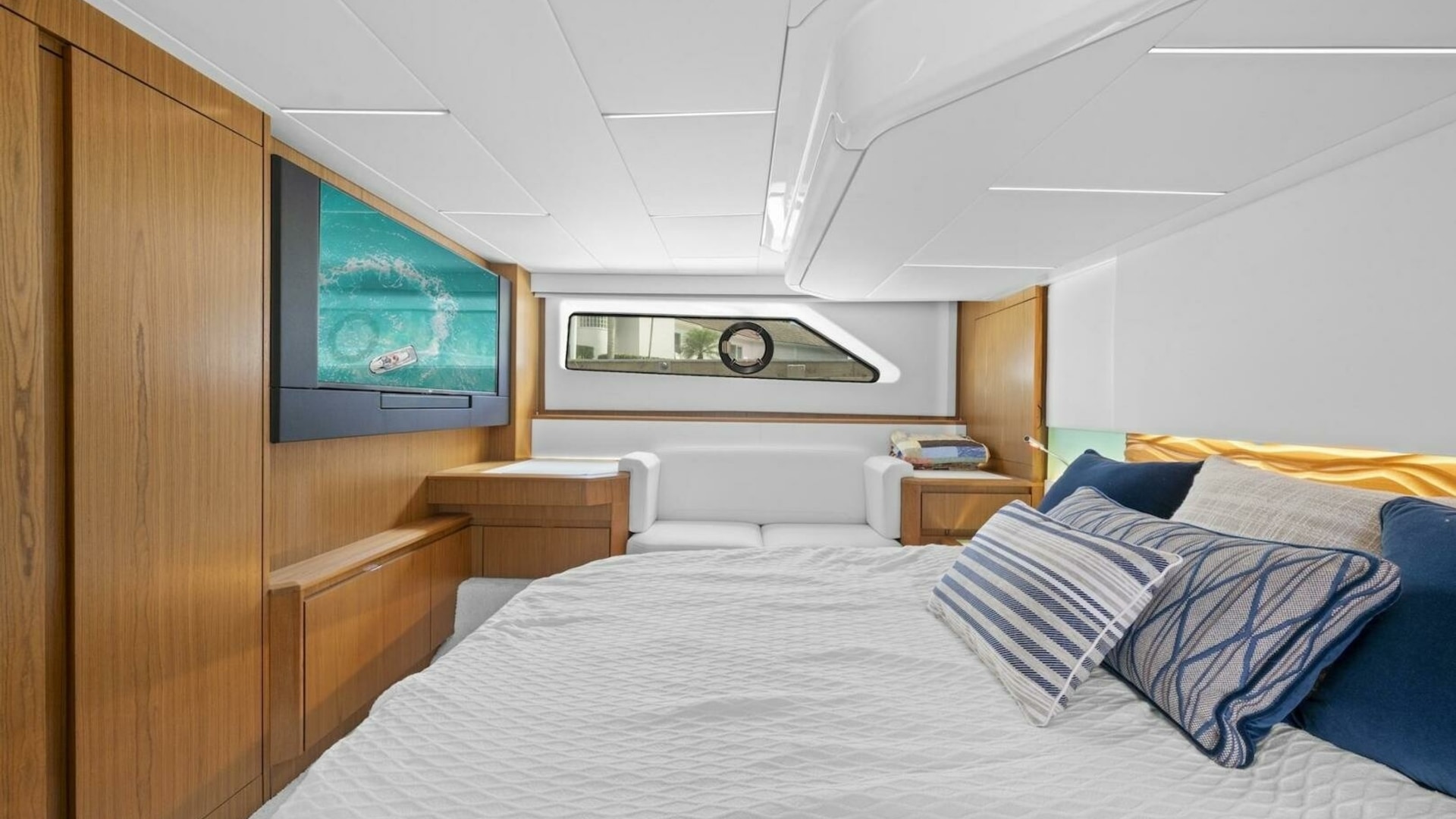 2023 Tiara EX 60 Tranquil Moments II Yacht For Sale