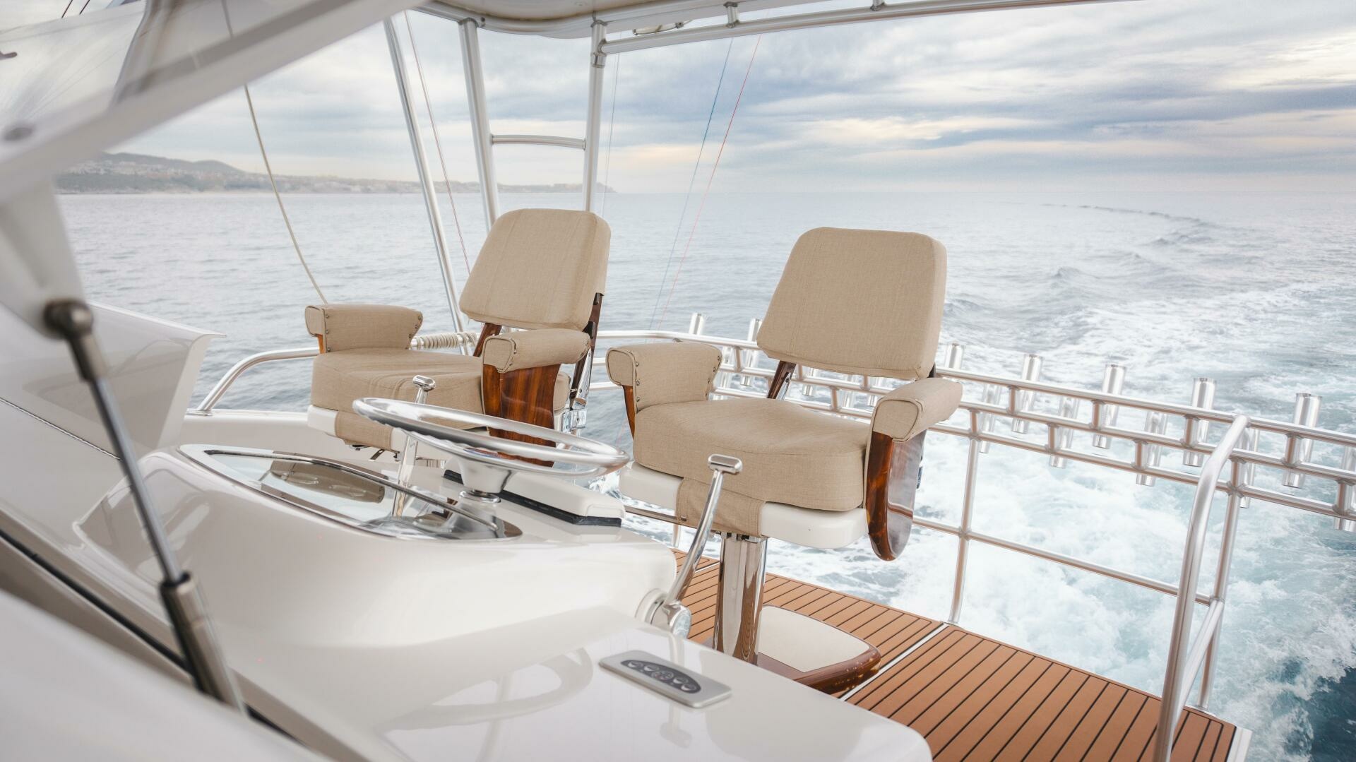ENFOLD - ☆Yuking☆ 2000 Viking 55 Convertible HAPPY ENDING Yacht For Sale