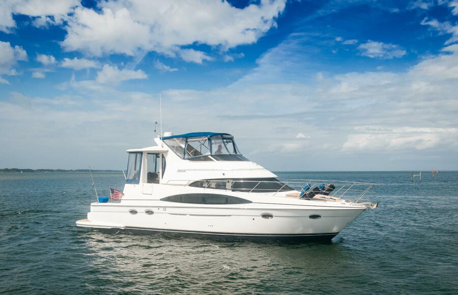2002 Carver 444 Cockpit Motor Yacht