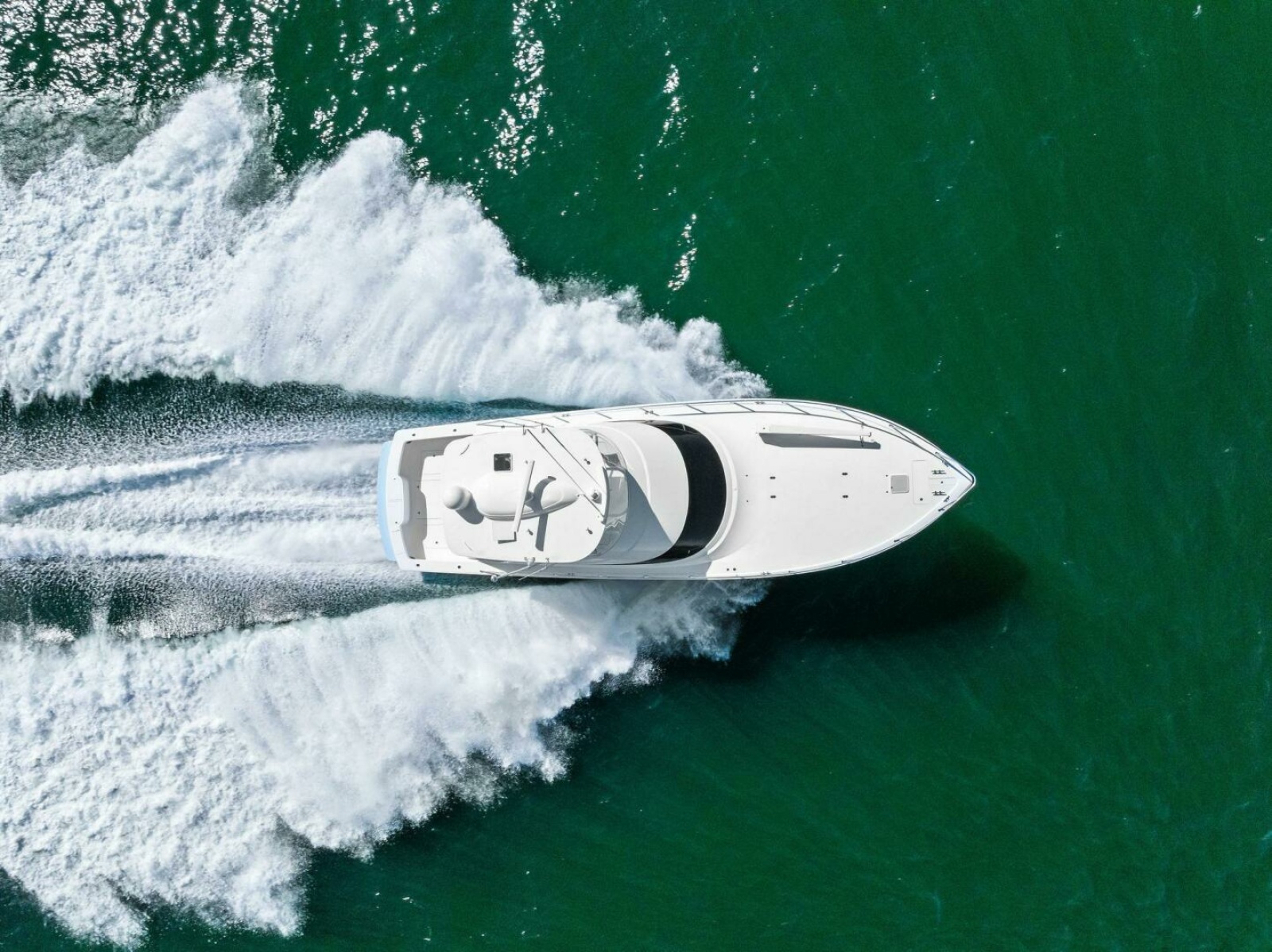2025 Viking 58 Convertible Photo