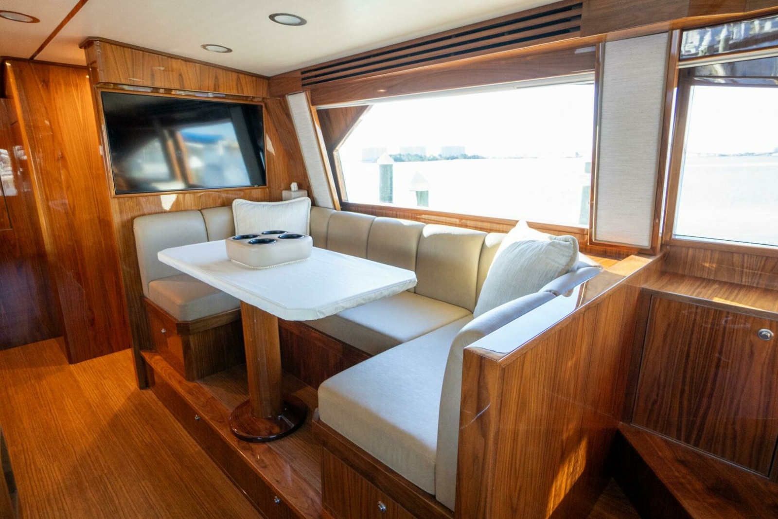 2021 Viking 72 Enclosed Bridge Photo