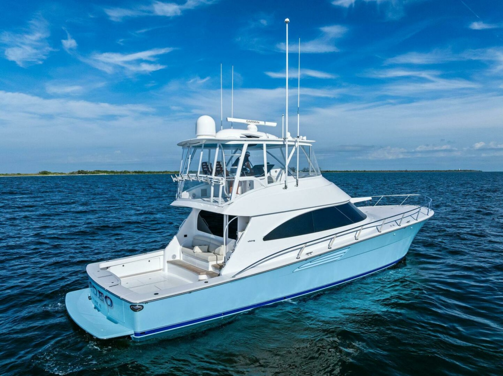 2025 Viking 58 Convertible Photo