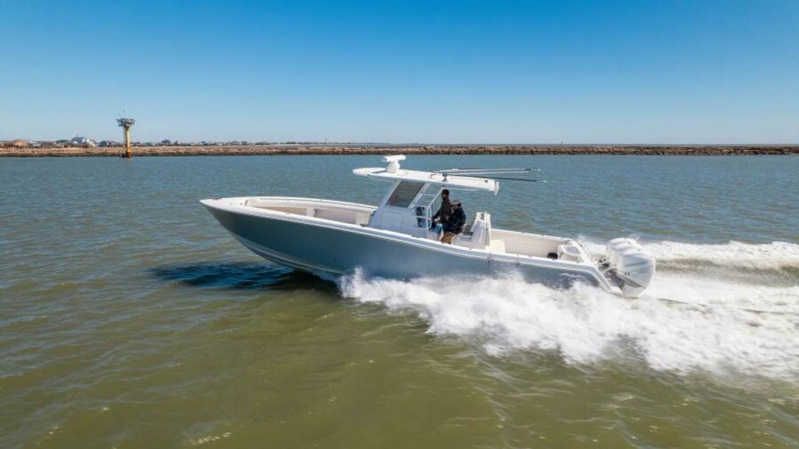 2019 Invincible 39 Open