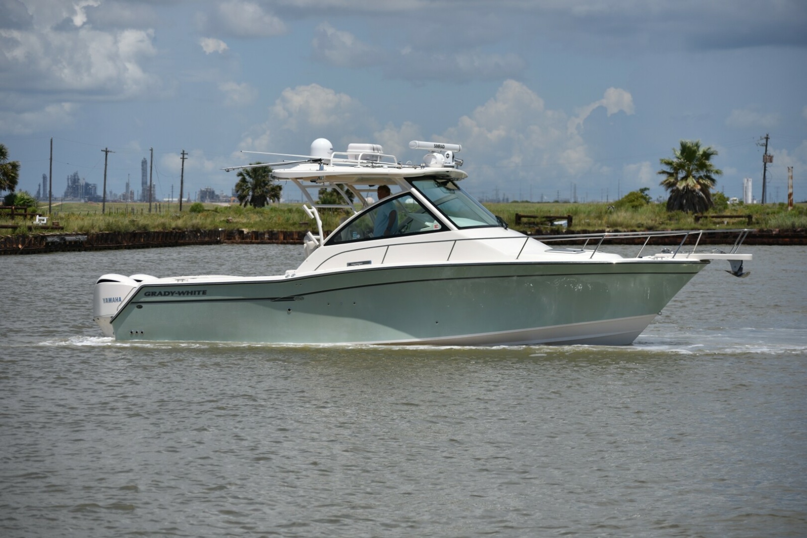2016 Grady-White 330 Express