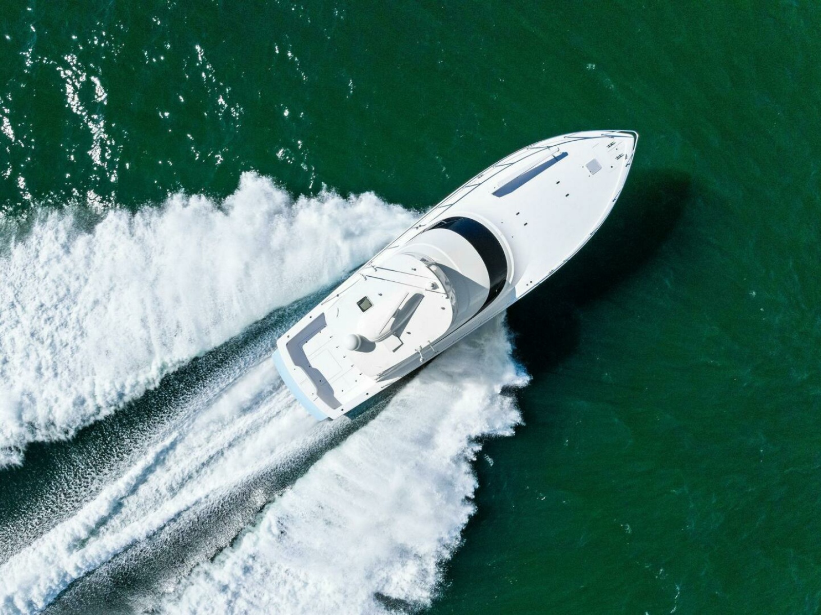 2025 Viking 58 Convertible Photo