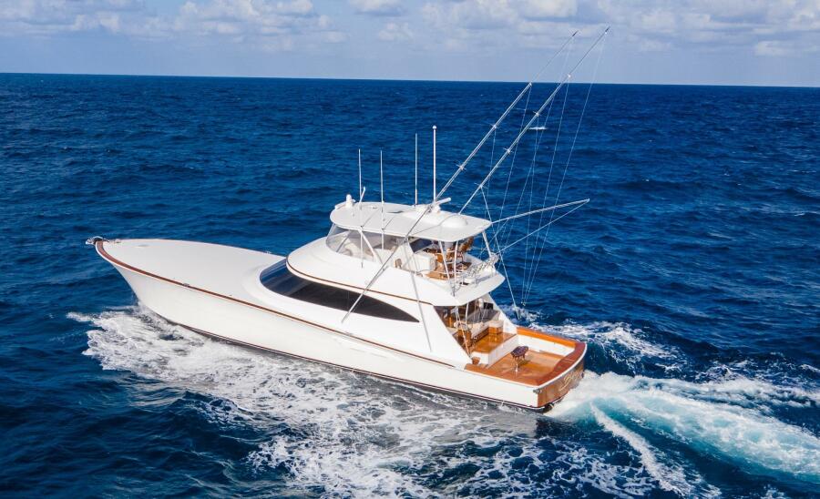 2025 Viking 82 Convertible