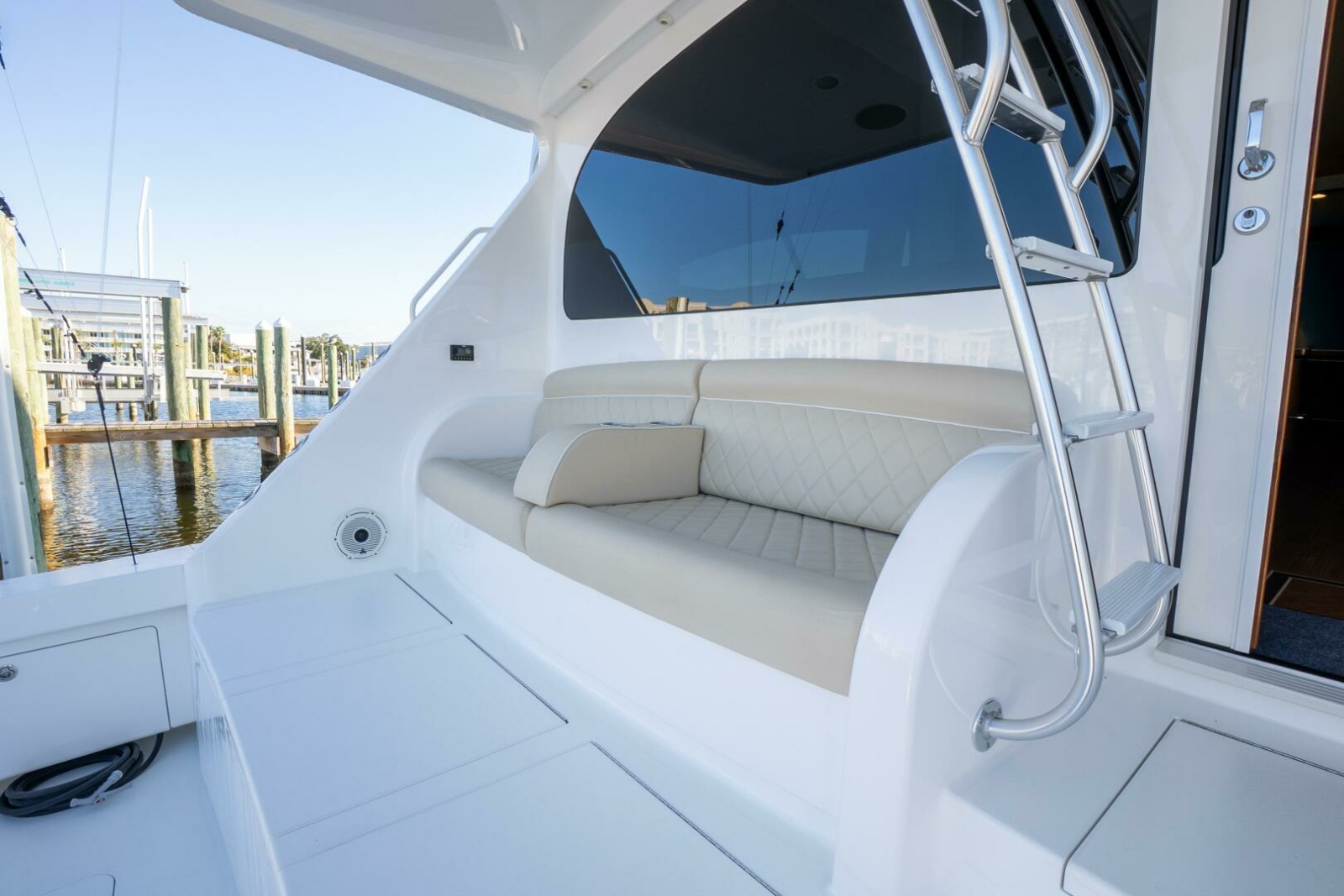 2021 Viking 72 Enclosed Bridge Photo