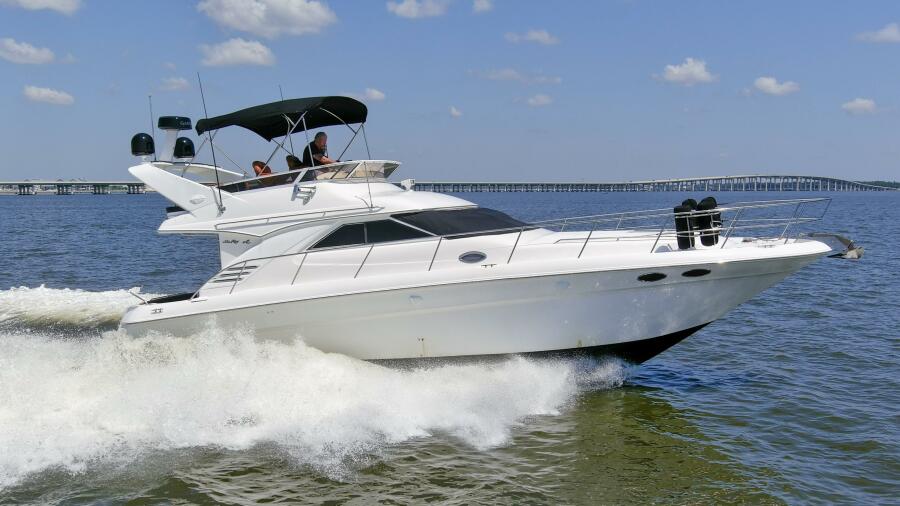 2000 Sea Ray 400 Sedan Bridge