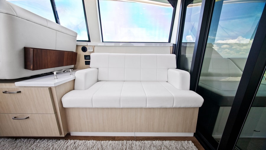 2025 Regal 38 Xo Photo
