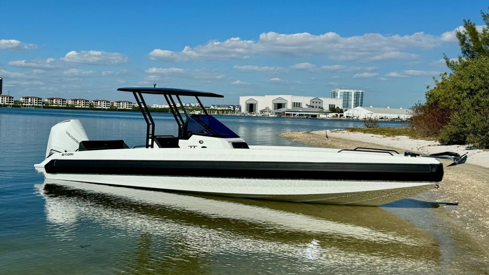 2024 Iron 27 T-Top