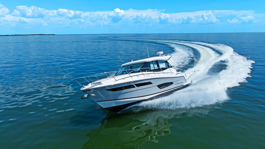 2025 Regal 38 Xo Photo