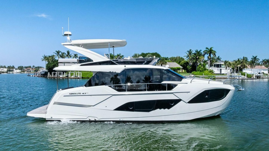 2025 Absolute 47 Fly