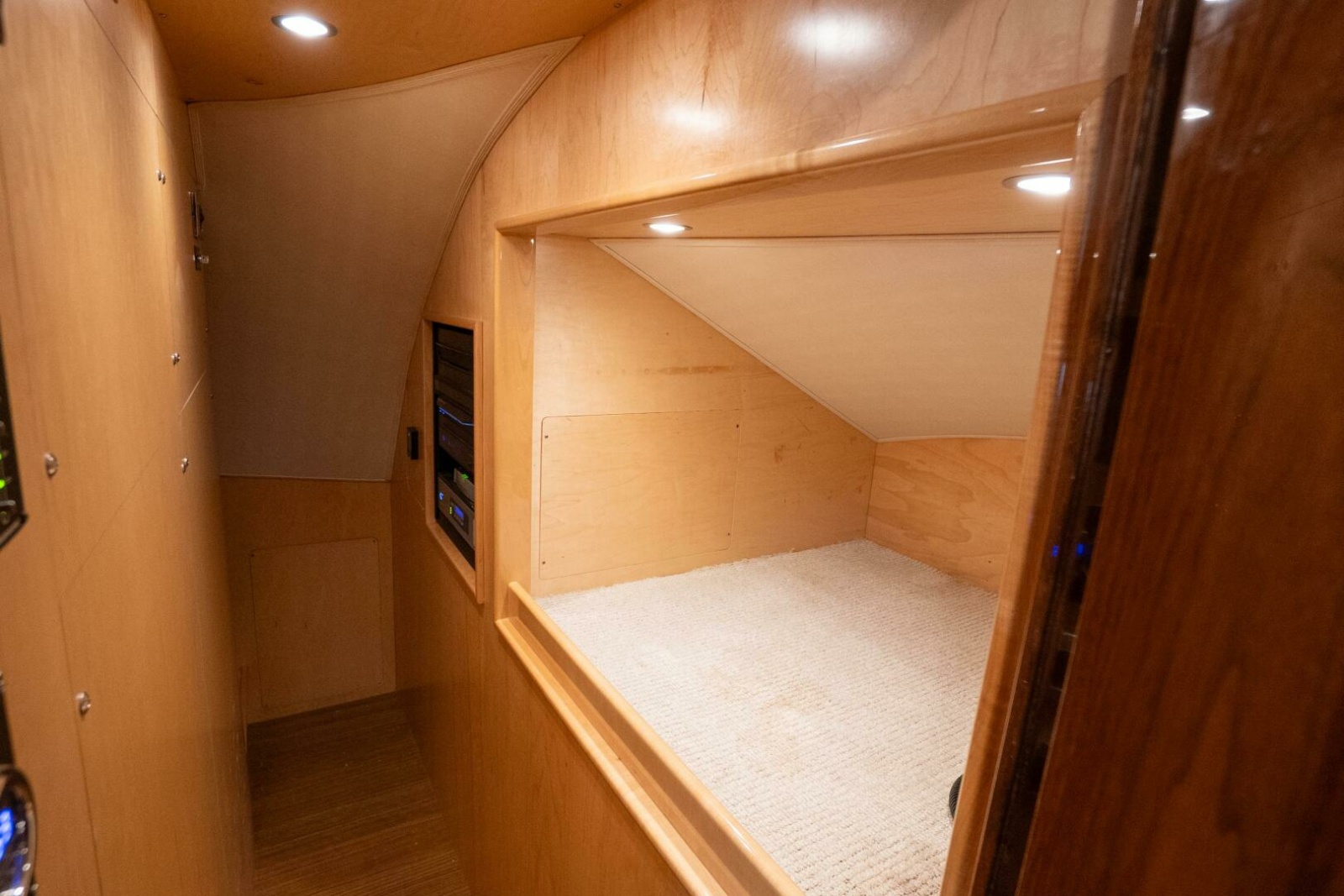 2021 Viking 72 Enclosed Bridge Photo