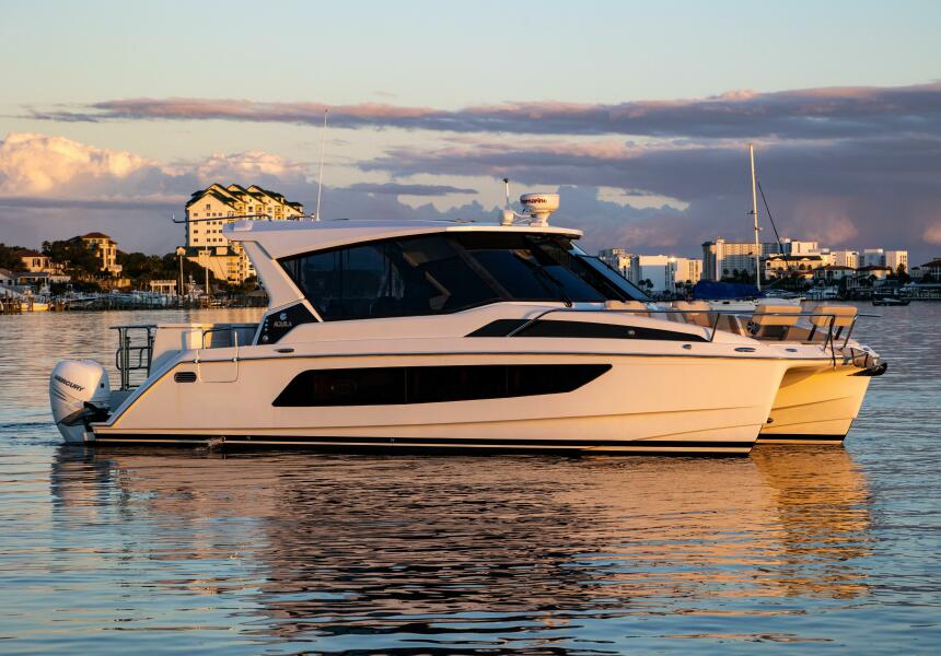 2018 Aquila 36 Power Cat