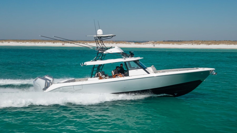 2023 Everglades 455 Center Console
