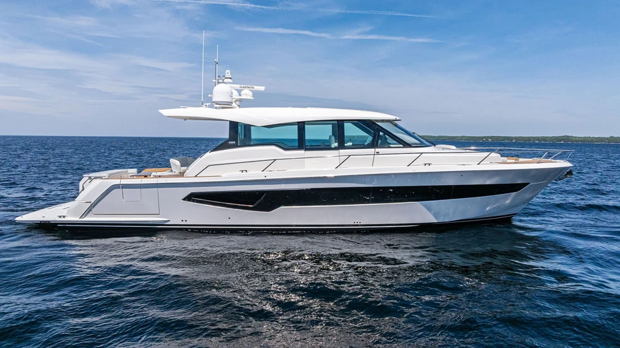 2025 Tiara EX 60