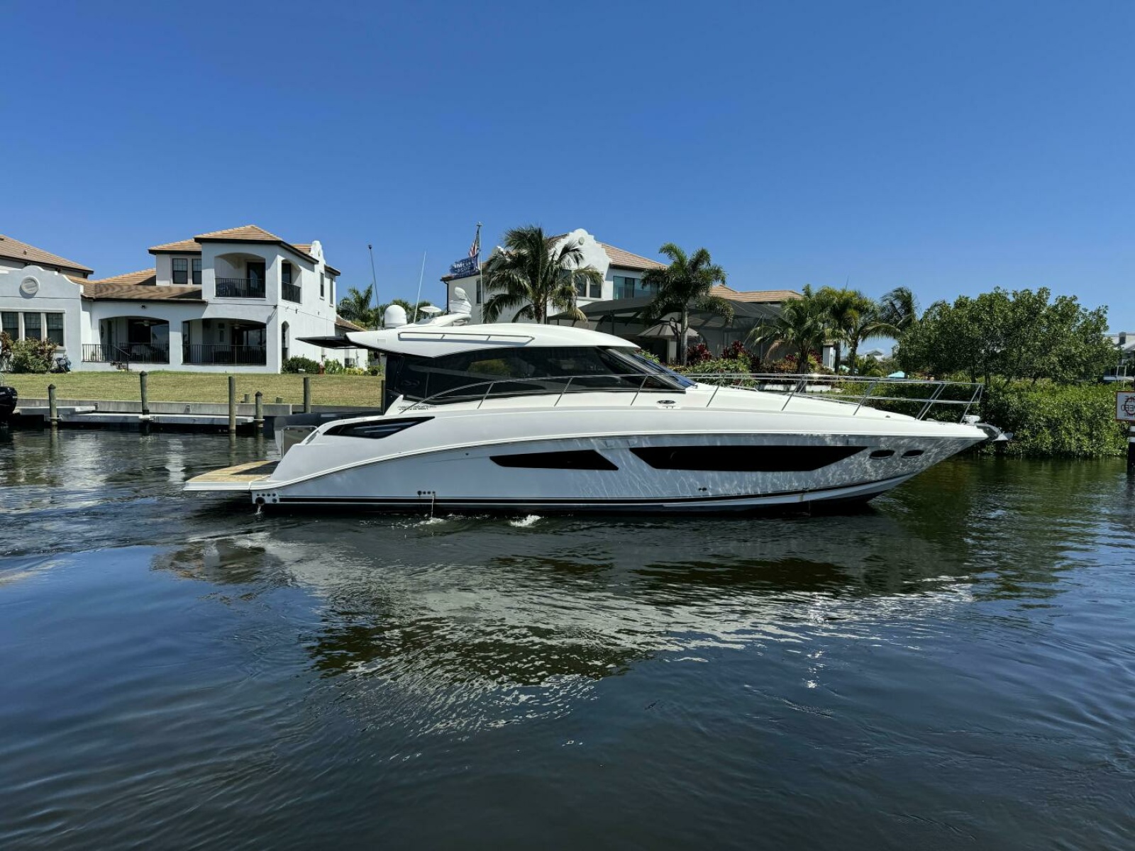 2016 Sea Ray 470 Sundancer
