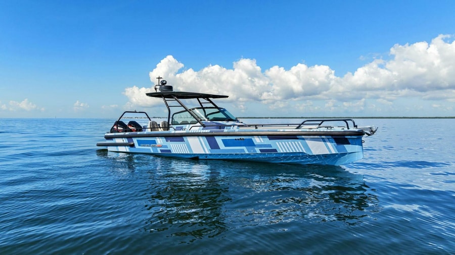 2022 Axopar Brabus Shadow 500 TT