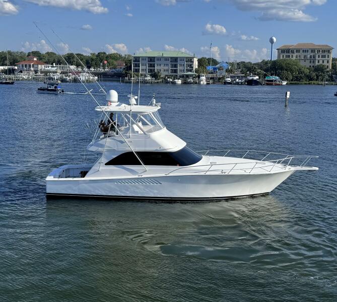 2006 Viking 45 Convertible