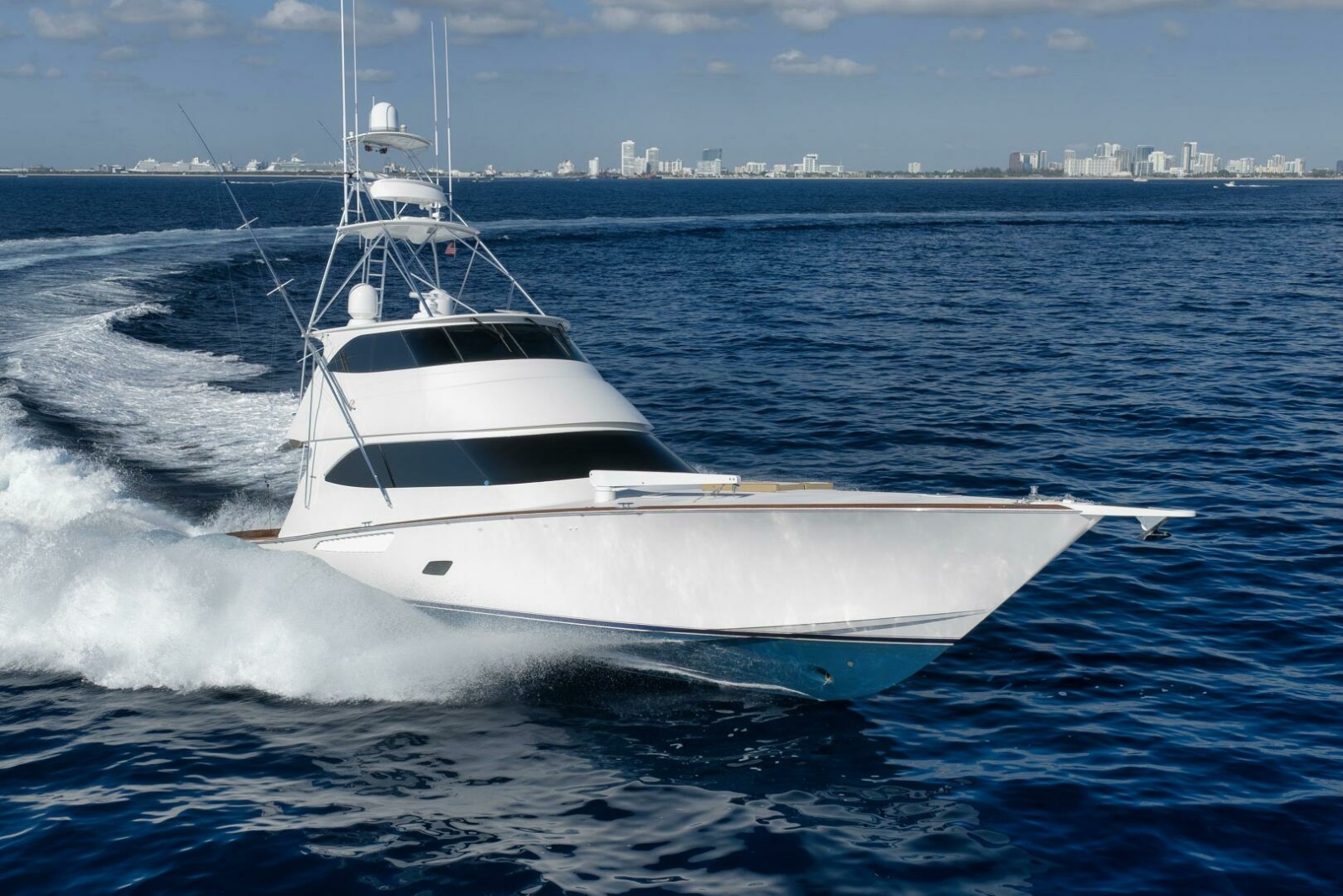 2011 Viking 76 Enclosed Bridge