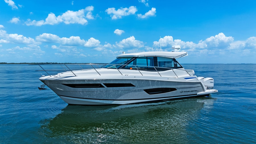 2025 Regal 38 Xo Photo