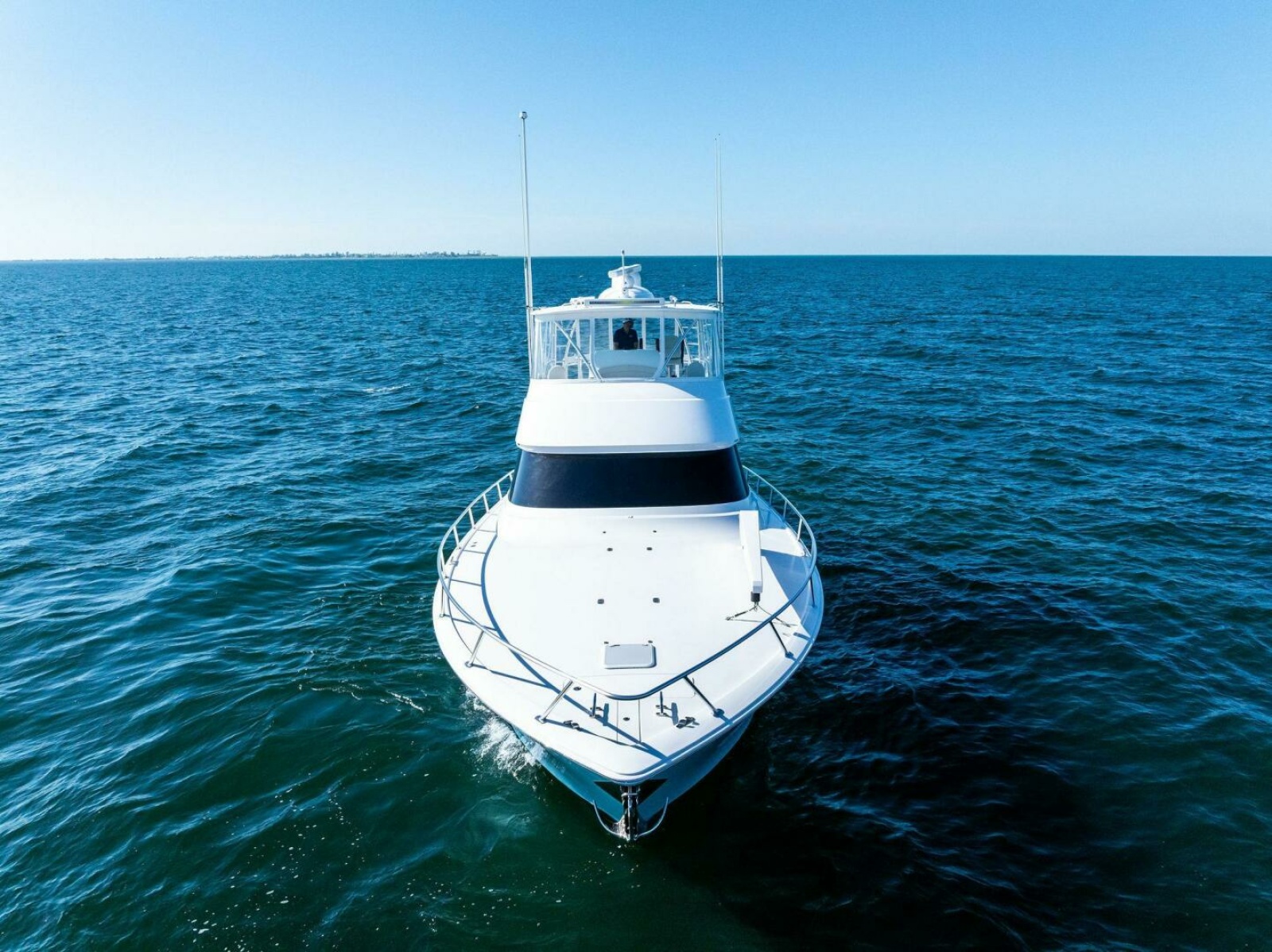 2025 Viking 58 Convertible Photo