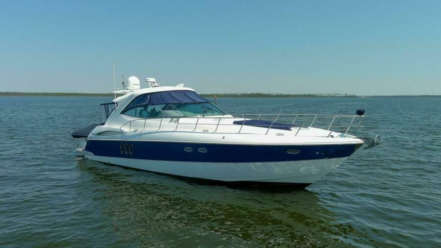 2005 Cruisers Yachts 500 Express