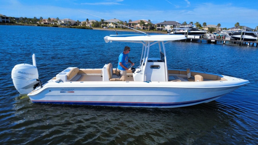 2020 Velocity 262 CC