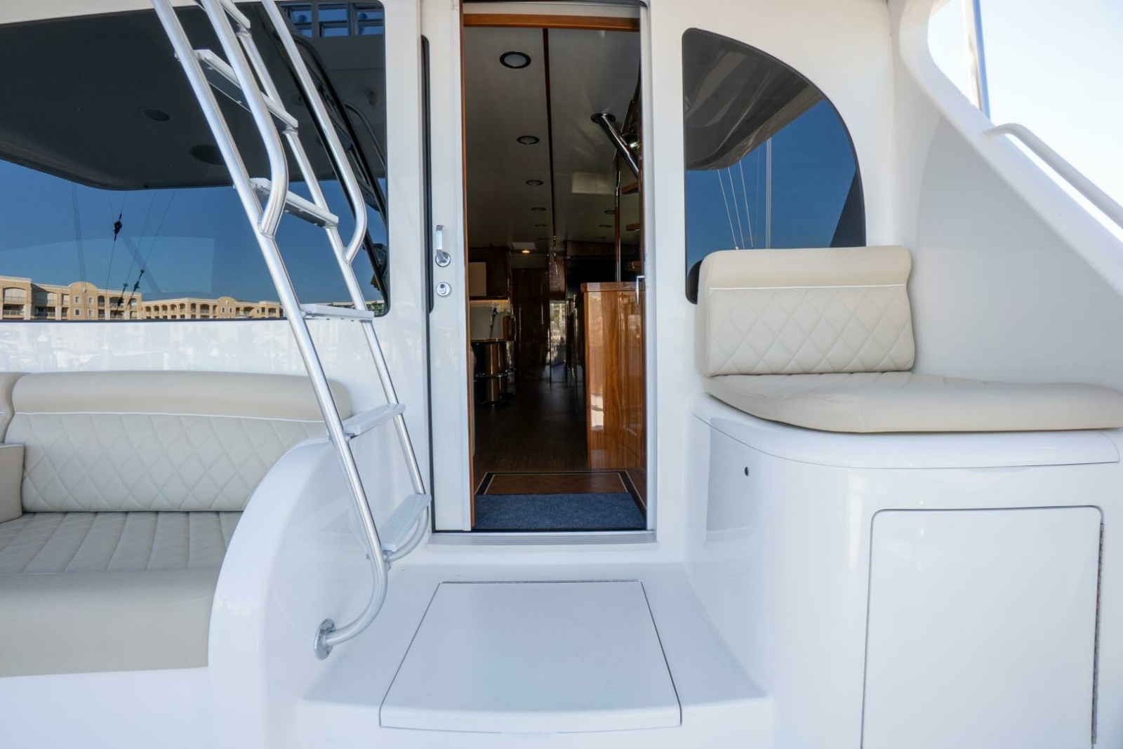 2021 Viking 72 Enclosed Bridge Photo