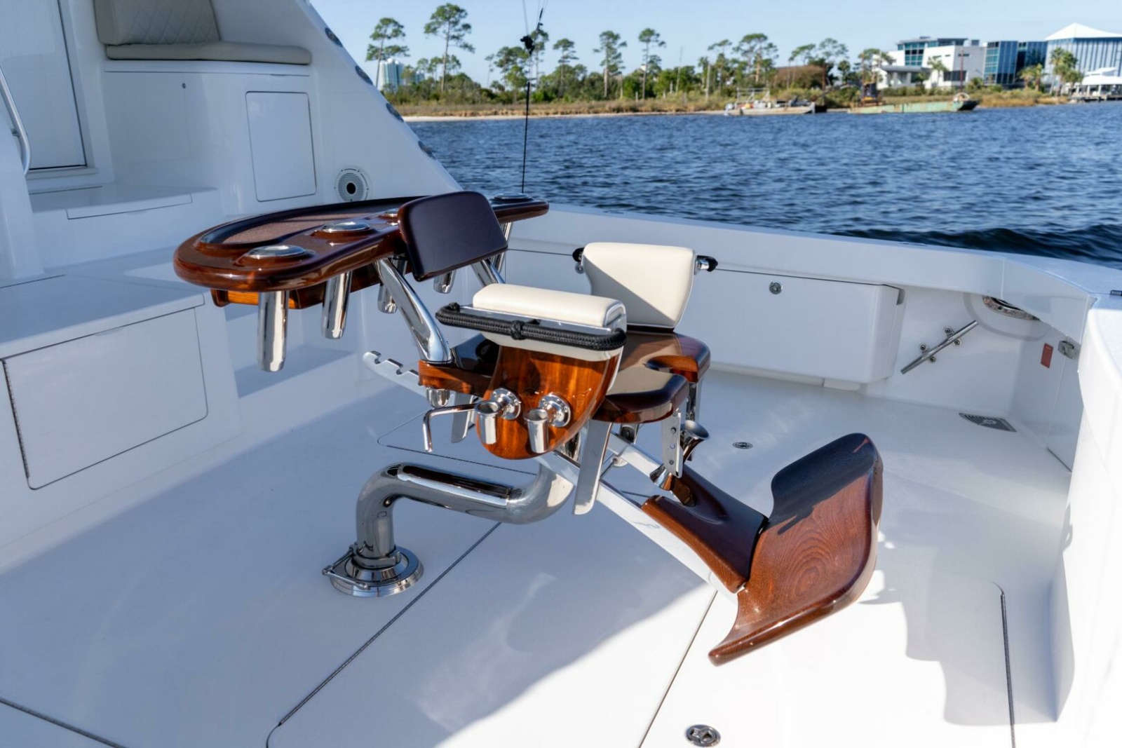 2021 Viking 72 Enclosed Bridge Photo