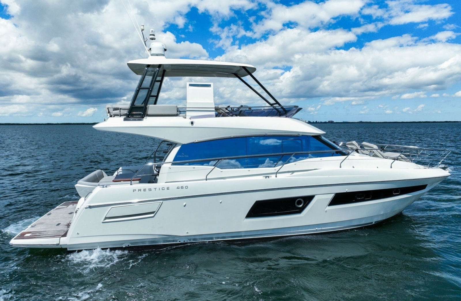 2020 Prestige 460 Flybridge