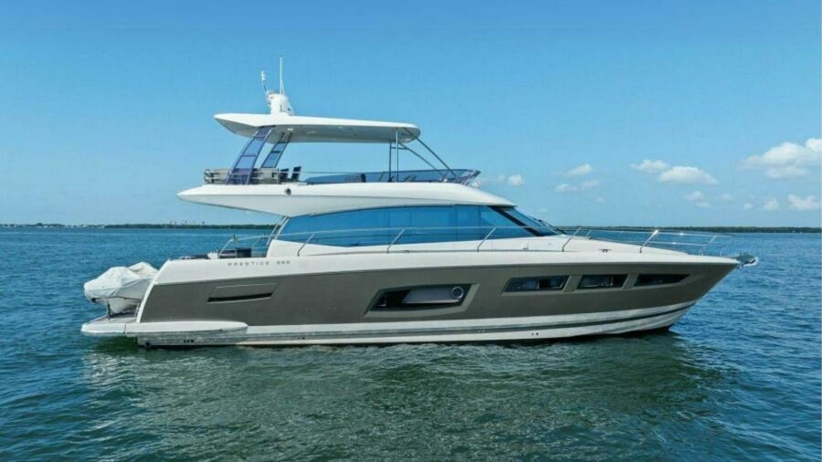 2016 Prestige 550 Flybridge