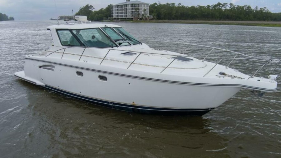 2005 Tiara 3600 Sovran