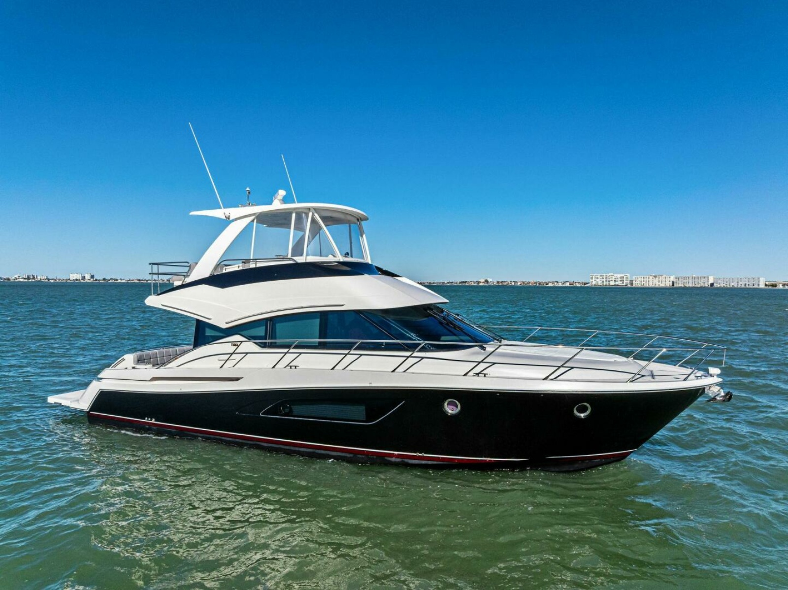 2016 Tiara 50 Flybridge
