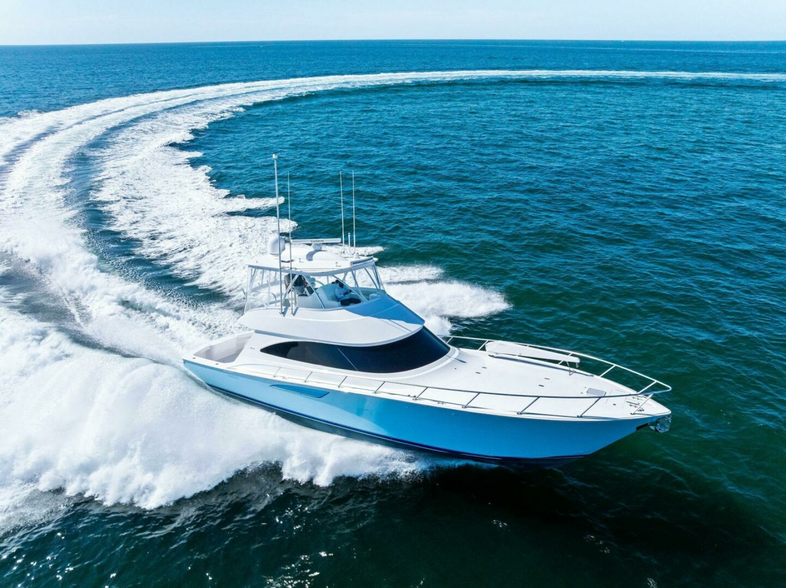 2025 Viking 58 Convertible Photo