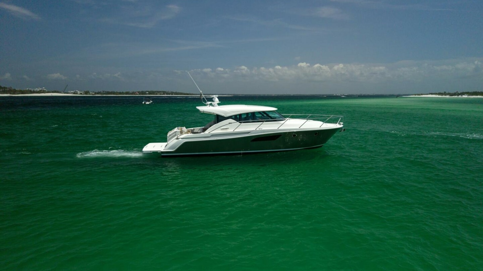 2015 Tiara 44 Coupe