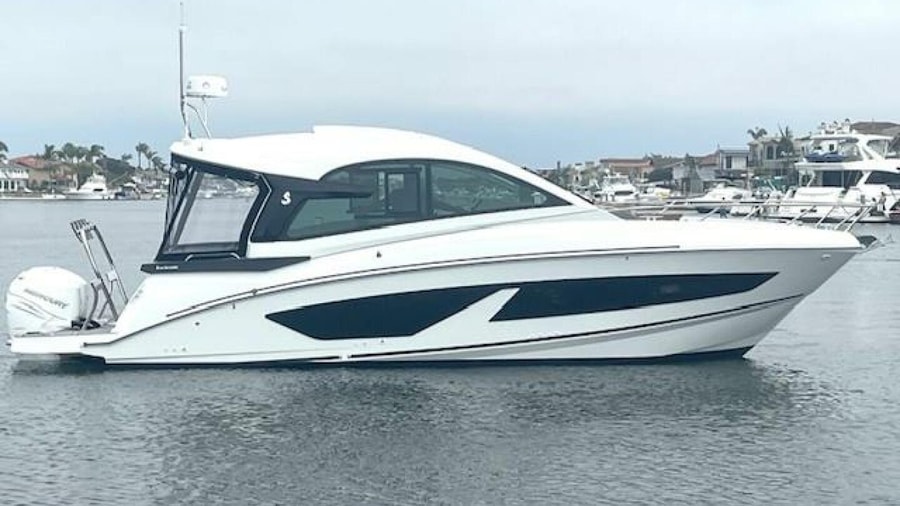2022 Beneteau 32 Gran Turismo