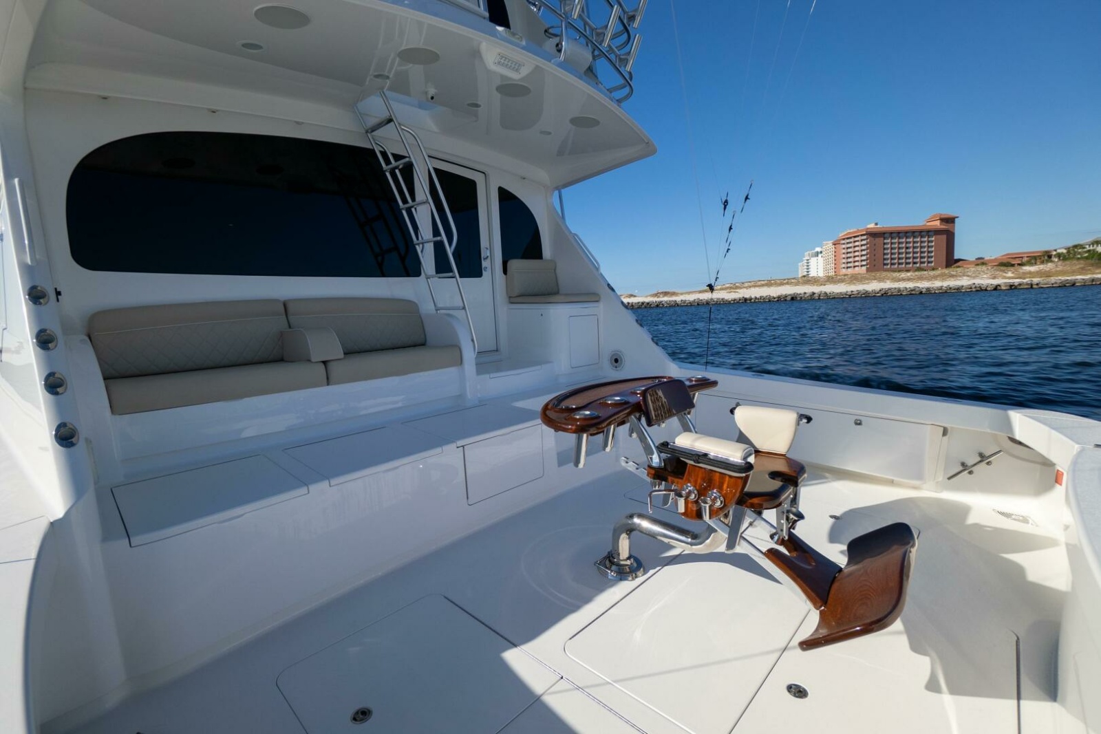 2021 Viking 72 Enclosed Bridge Photo