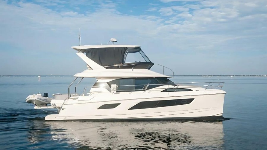 2018 Aquila 44 Yacht