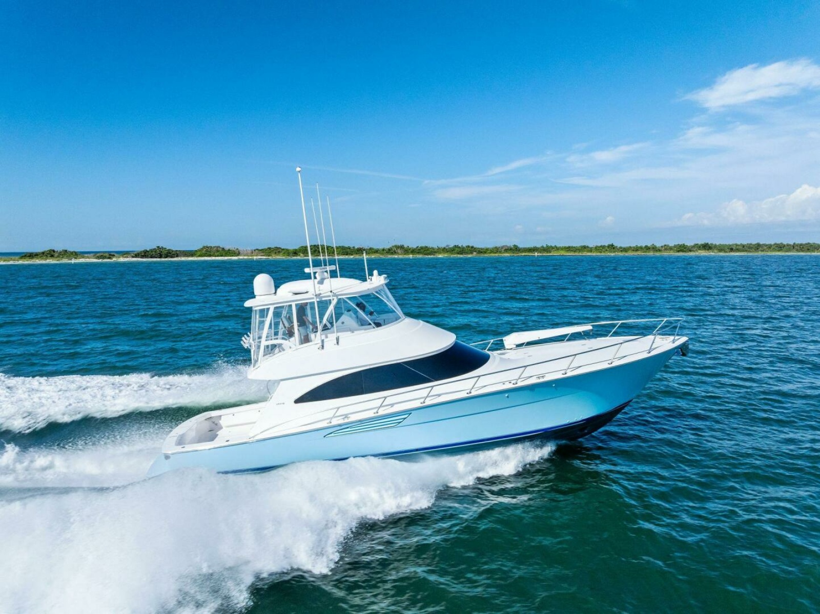 2025 Viking 58 Convertible Photo