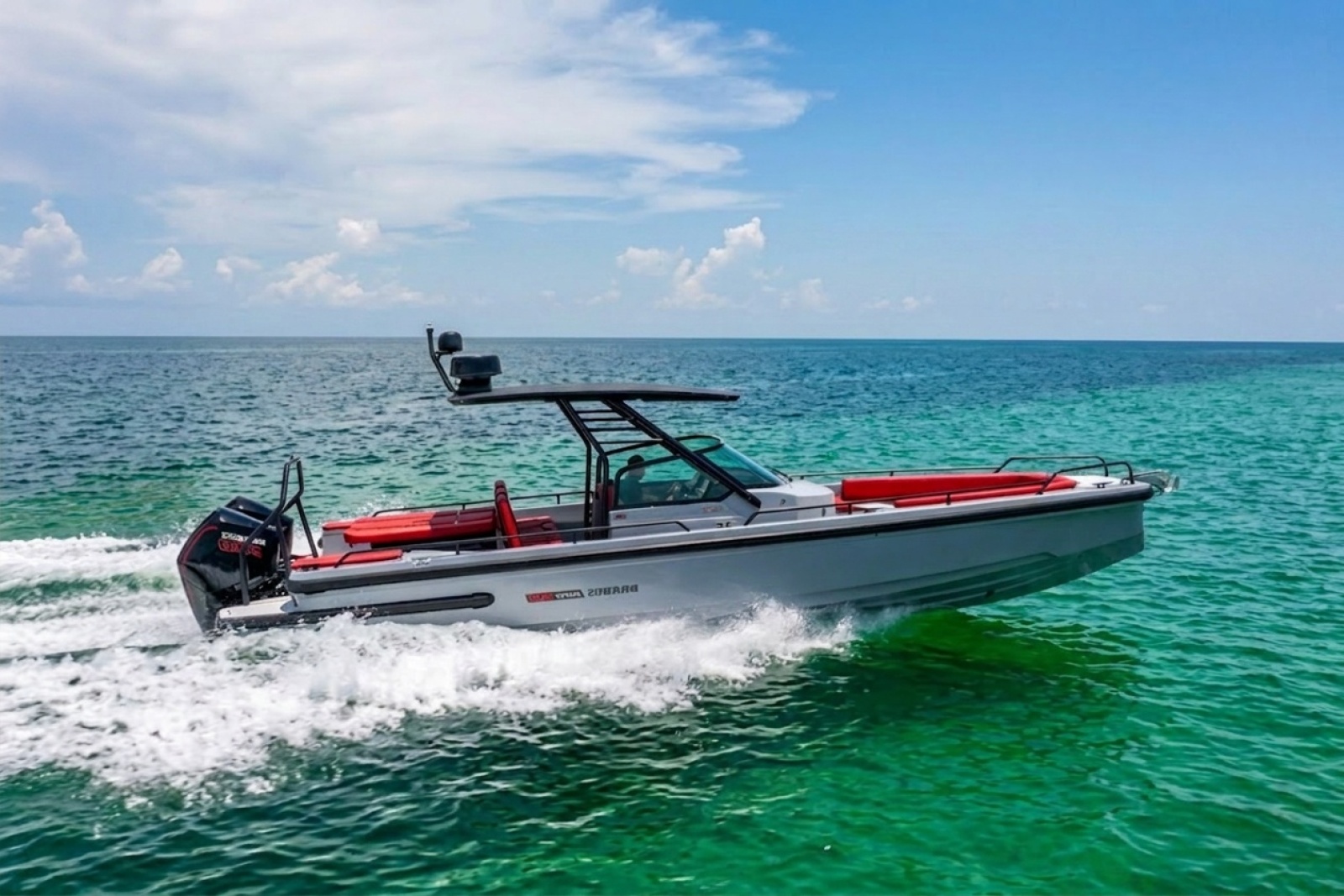 2023 Axopar 31 Brabus Shadow 500