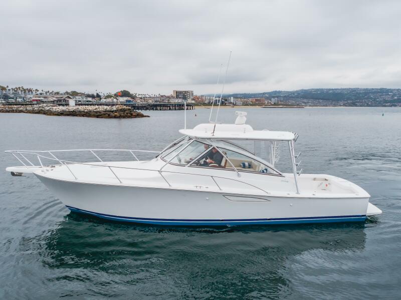 2022 Viking 38 Open Billfish