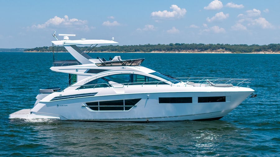 2020 Cruisers Yachts 60 Cantius