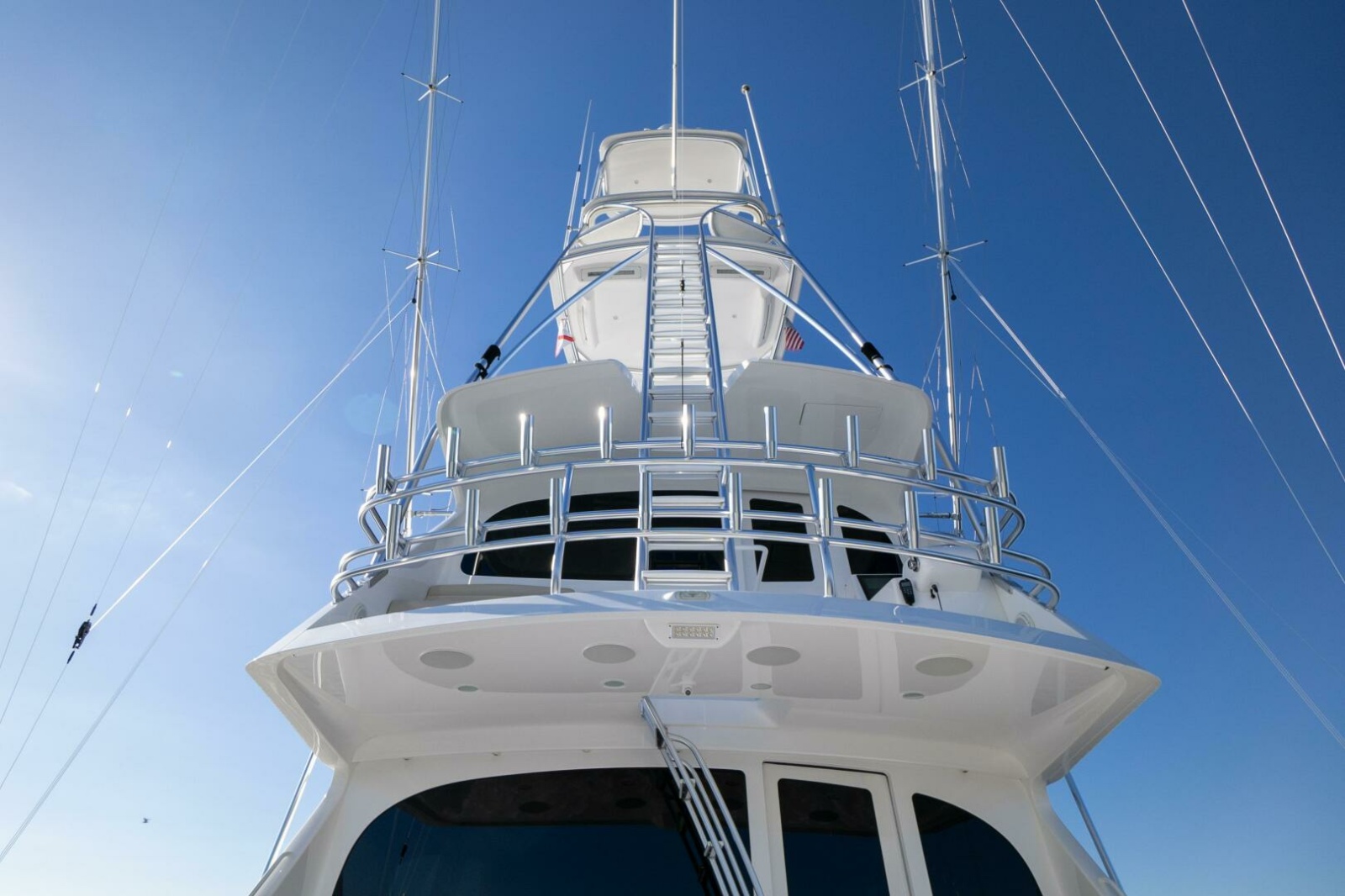 2021 Viking 72 Enclosed Bridge Photo