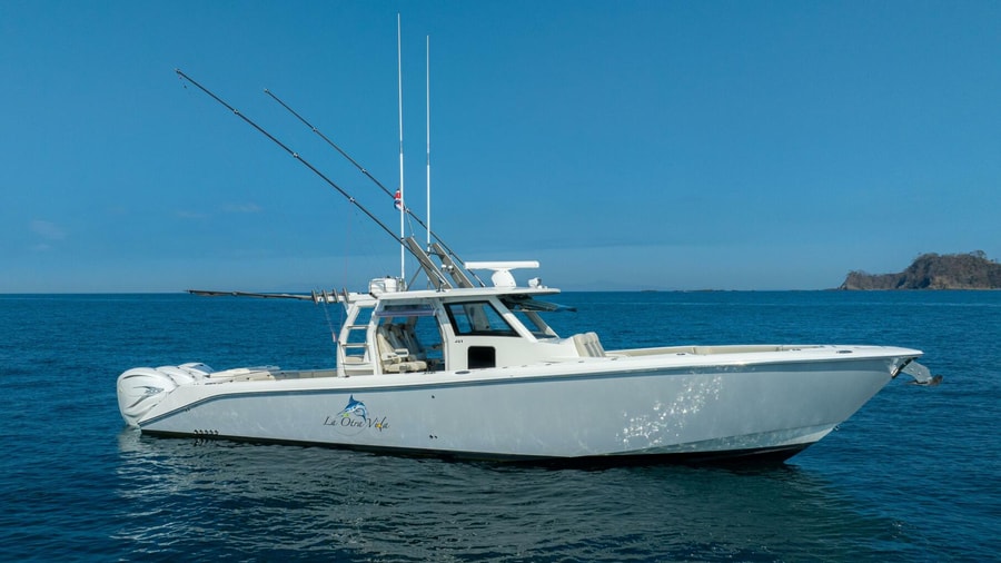 2021 Solace 41 Center Console