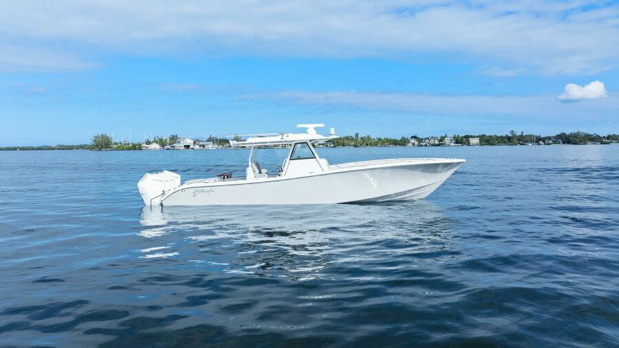 2023 Yellowfin 39 Offshore