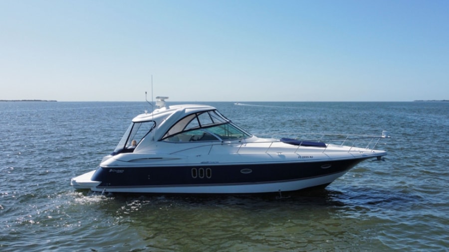 2007 Cruisers Yachts 420 Express