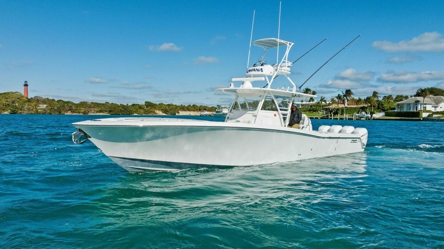 2019 Invincible 42 Open Fisherman