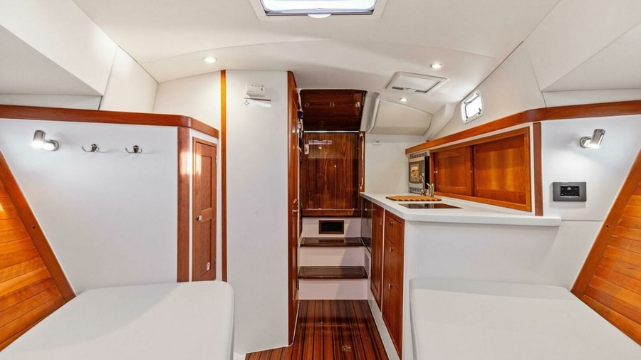 2025 Mjm 35 Photo