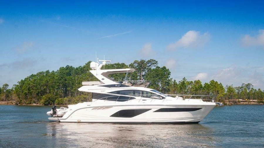 2018 Sea Ray L550 Flybridge